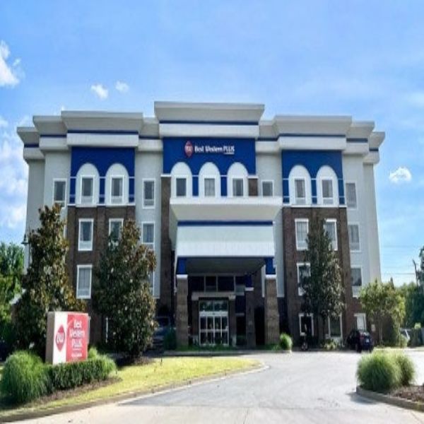 Best Western Plus Inn & Suites