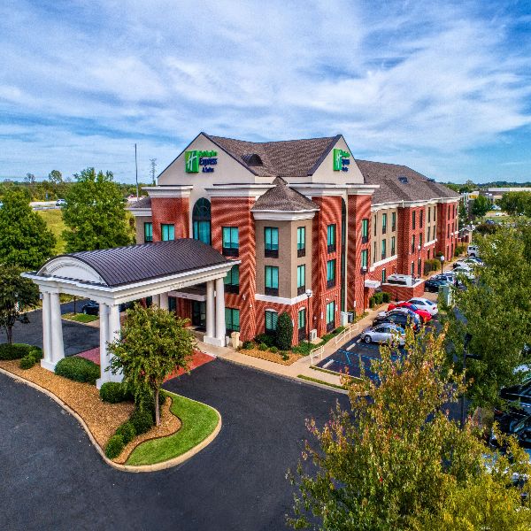 Holiday Inn Express & Suites Olive Branch